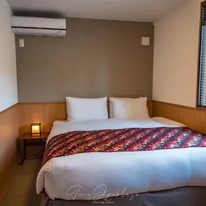 Sou Gion Apartahotel
