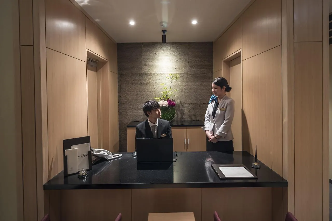 Kyoto Shinmachi Rokkaku Hotel Grandereverie